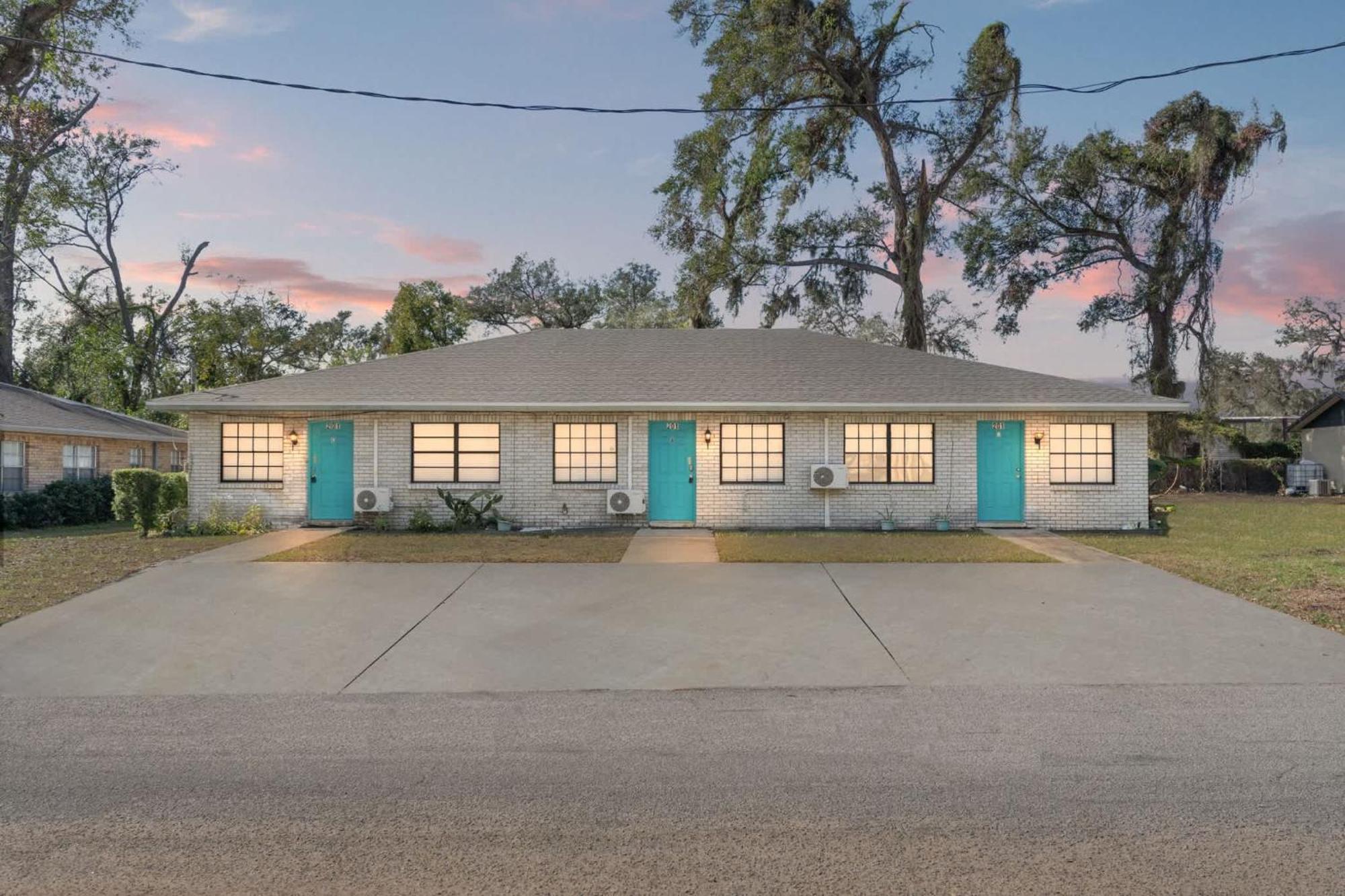 Alberts Abode Prime Brandon Location Walkable エクステリア 写真